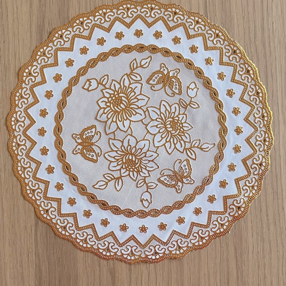 Amazon, Gold floral design round placemat,